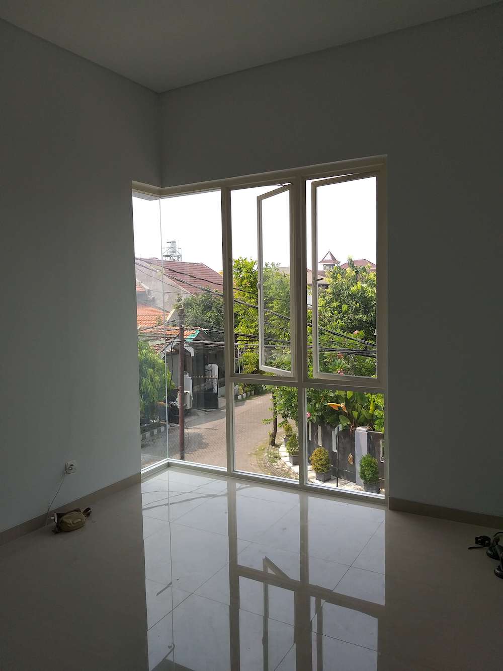 Beli Rumah Bangunan Baru Surabaya Tenggilis