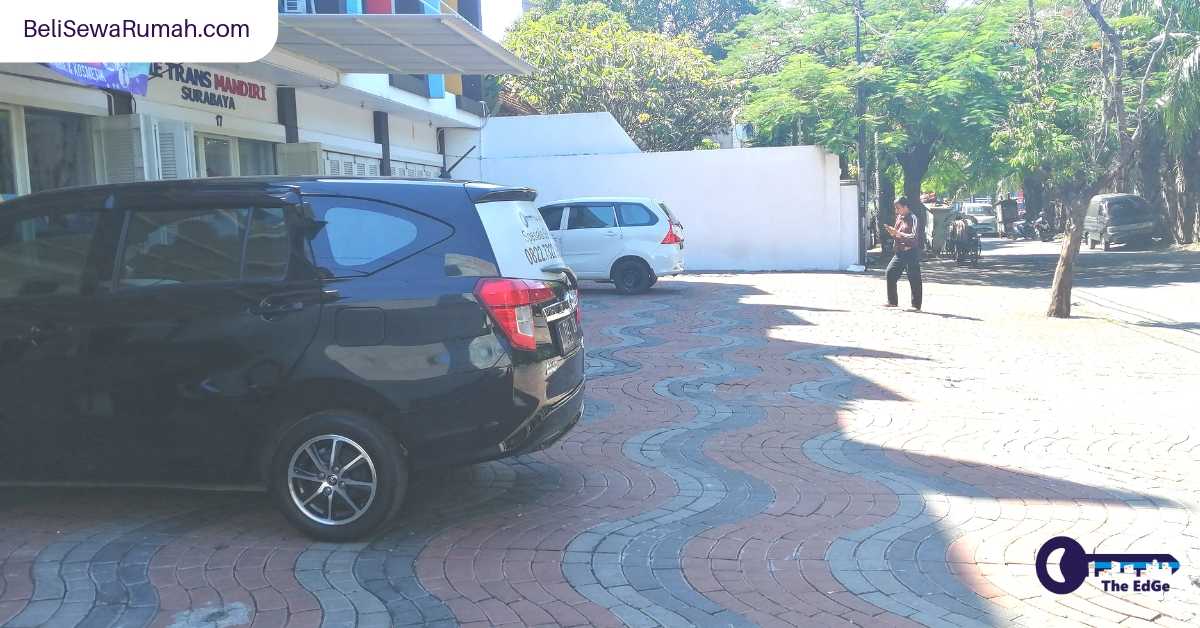 Ruko Pusat Kota Jalan Taman Kusuma Bangsa Surabaya - BeliSewaRumah